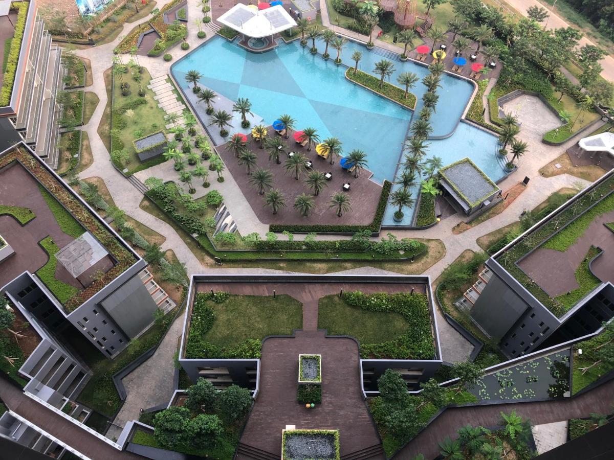 Gold Coast Pik Sea View Apartments By Longesuites Dżakarta Zewnętrze zdjęcie