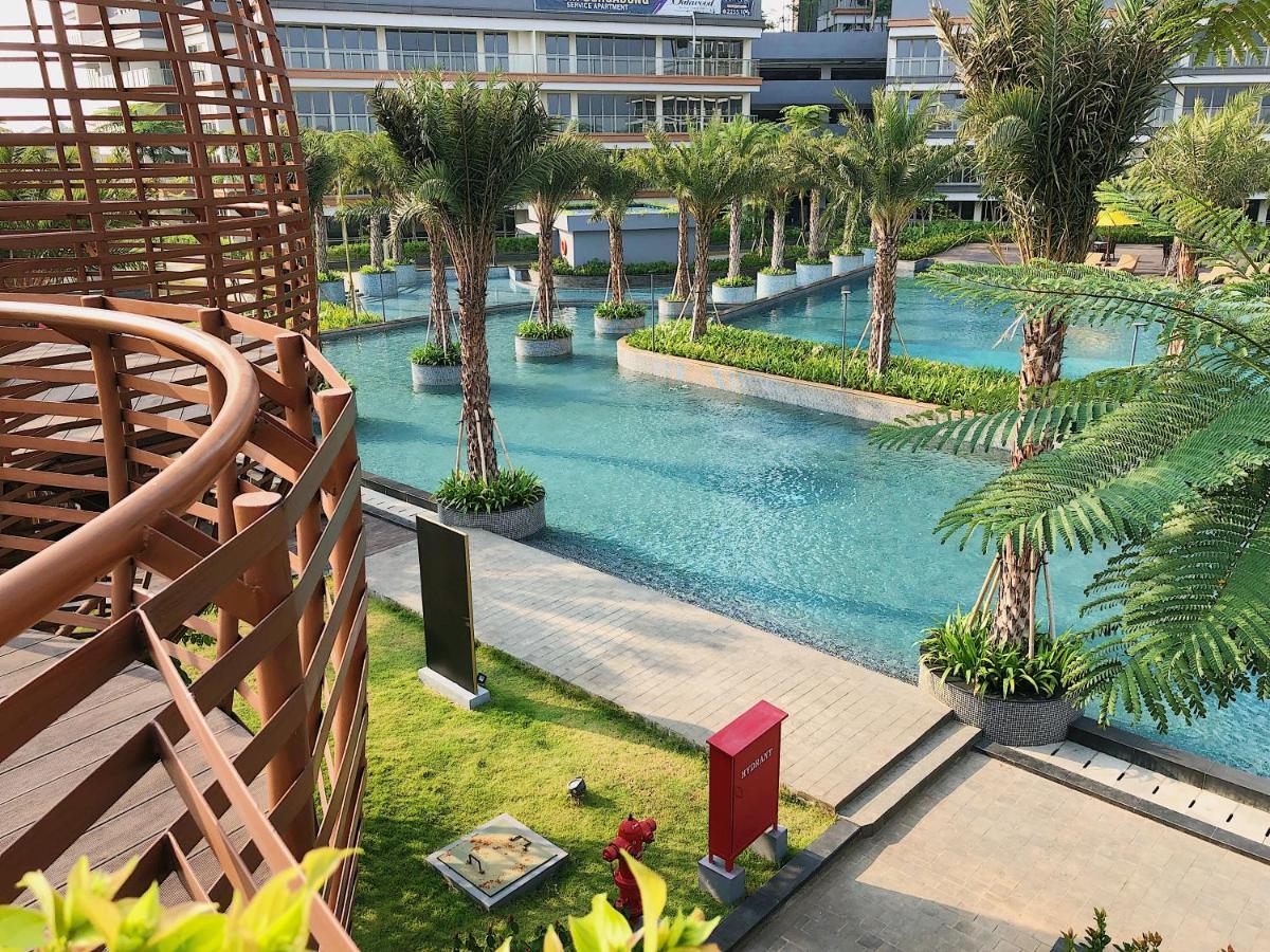 Gold Coast Pik Sea View Apartments By Longesuites Dżakarta Zewnętrze zdjęcie