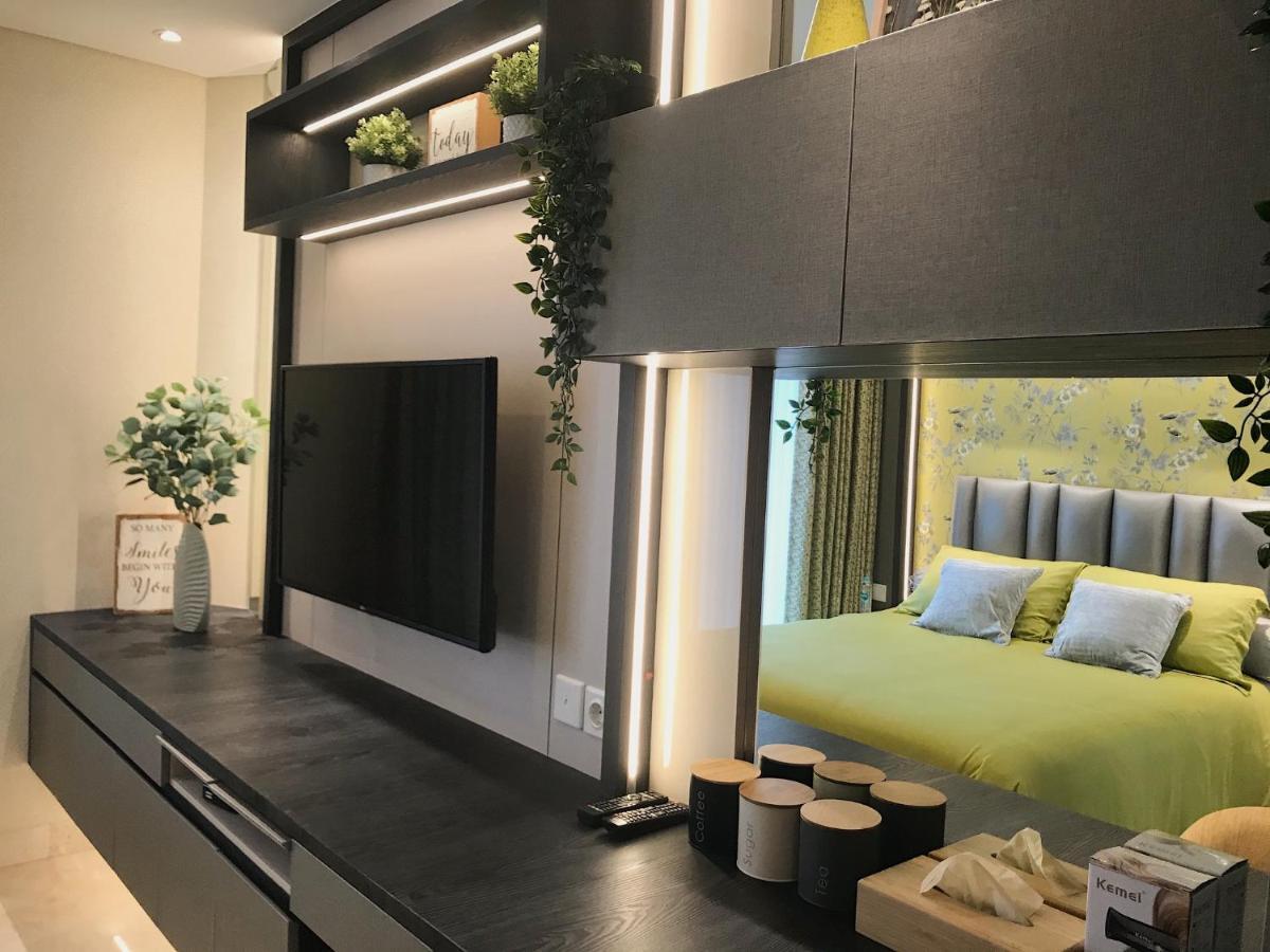 Gold Coast Pik Sea View Apartments By Longesuites Dżakarta Zewnętrze zdjęcie
